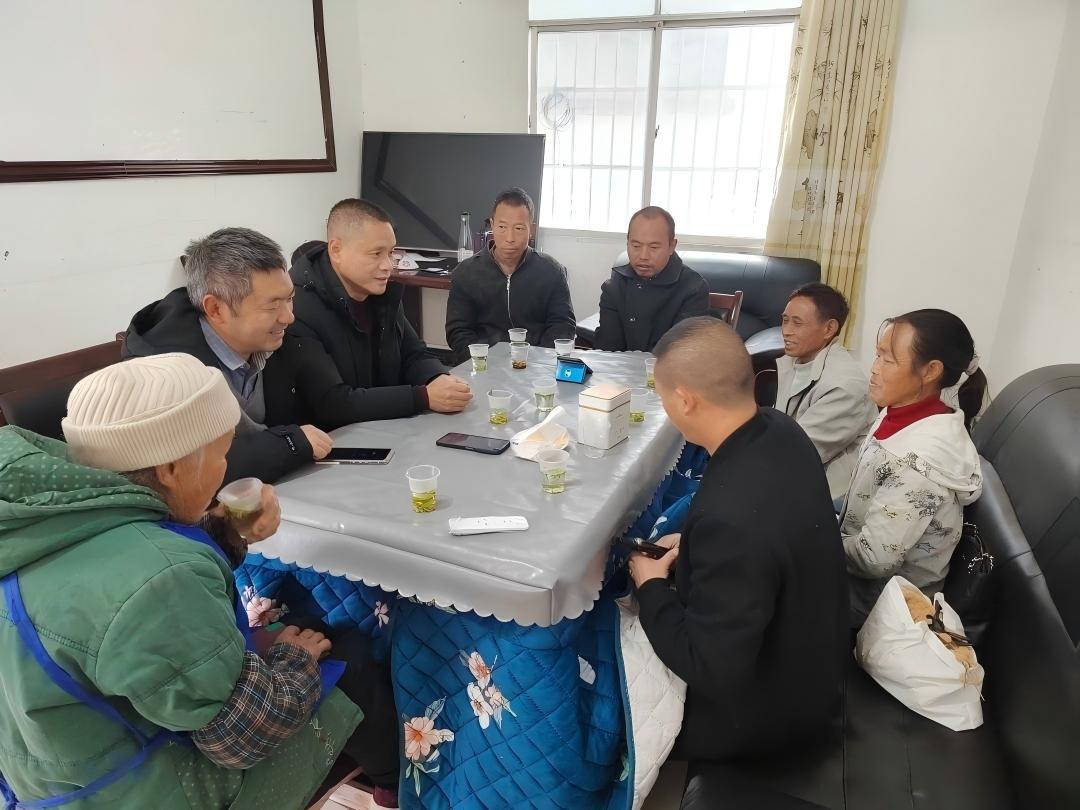 圖1普法現(xiàn)場(chǎng).jpg