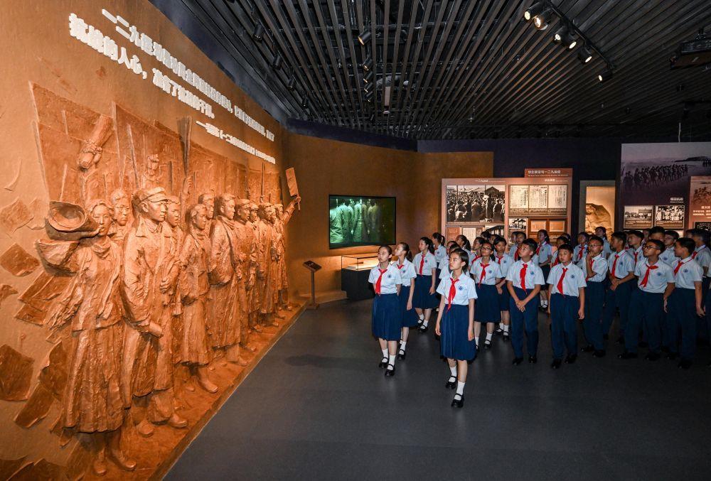 鏡觀(guān)回響2025｜加快建設(shè)文化強(qiáng)國(guó)